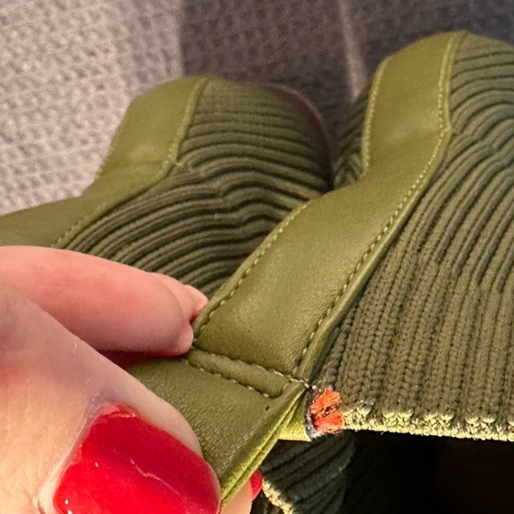 Joie Green Solid Color Knit Neely Stretch Booties EUC Worn Once Size 8 - Picture 10 of 13